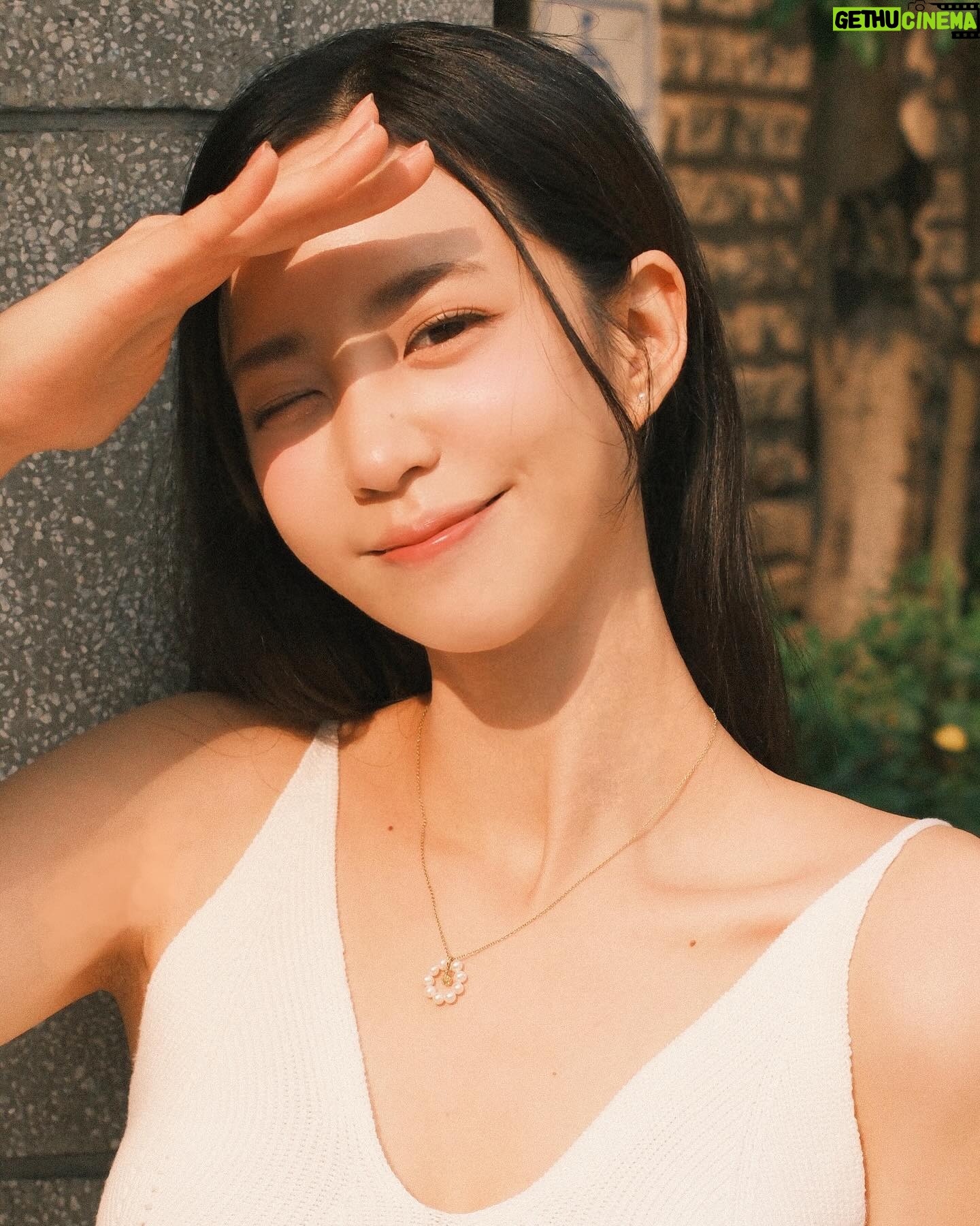 Elaine Ho - 11K Likes - 港式小姐姐
📷/ X100VI
📸/ @shy159753151
👜/ @loewe
👗/ @squarebear.thelabel