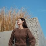 Elaine Ho Instagram – 2月看完了好幾本書📖
人家說多看點書氣質會改變
我馬上來拍張照
看看有沒有變氣質ㄧ點ฅ⁽͑ ˚̀ ˙̭ ˚́ ⁾̉ฅ
結果…

有嗎？
🤣🤣🤣