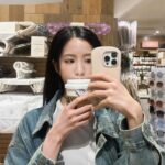 Elaine Ho Instagram - 聽到一則Podcast 說 不管到幾歲，我們的內心都住著一個長不大的小孩 這次去了富士山、迪士尼、東京逛街走走 盡情的放放電 ◔.̮◔✧ 祝大家永遠都能保有童真 工作忙碌之餘，要記得放鬆自己