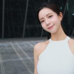Elaine Ho Instagram - 臉上卡東西了 卡哇伊ฅ(•ө•)ฅ