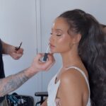 Elarica Johnson Instagram – #GRAMMYS
Special shout out to @lindy_loo10 thank you so much for having me! What a night! #grammys you were amazing❤️
Couldn’t take off the ponytail 🤷🏽♀️
This beautiful dress is by the insanely talented @michaelcostello ❤️
HAIR- The wonderful @maishaoliver
MAKEUP- Brilliantly @stephenmoleskibeauty