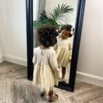 Elarica Johnson Instagram - LOVE WHO YOU ARE 🤎 My God daughter always giving me lessons in love ❤ Just passing on the 2year old wisdom.