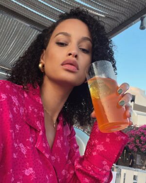 Elarica Johnson Instagram - SUMMER☀️