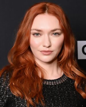 Eleanor Tomlinson Instagram - The countdown is on… 

The Outlaws, Series 3 

30th and 31st May @bbciplayer @primevideo 

@stephenmerchant 

📸 @hogieaaa__ 

• Styled by @rebeccacorbinmurray in @giambattistavalliparis @jessica_mccormack @jimmychoo 
• Makeup @victoriabond007 
• Hair @pauljoneshair 
• @vrwpublicity