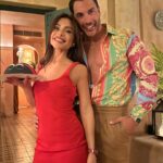 Eleftheria Eleftheriou Instagram - 🐞Σας ευχαριστώ για τις ευχές σας! 🐞 Γιόρτασα μετά από χρόνια με ξεχωριστούς ανθρώπους… ίσως νιώθω πιο ελεύθερη από ποτέ! Σας ευχαριστώ για την παρουσία σας! Υγεία εύχομαι και αγάπη… ζήστε την ζωή σας στα κόκκινα🌹 #birthdaygirl
