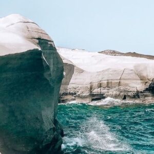 Eleftheria Eleftheriou Instagram - 🪐🪐🪐

 

#sarakiniko #whiterocks #milos #greece