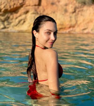 Elena Pieridou Instagram - Somewhere magical.