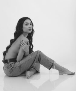 Actress Elena Pieridou HD Instagram Photos and Wallpapers August 2024