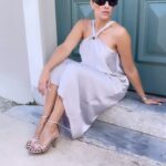 Elena Asimakopoulou Instagram - Voila!!!💜💜💜 Total Look @enzzo_fashion Heels @scarpiamo_by_elena #nikolpanagiotouxscarpiamo #voila #romanticdress #romanticshoes #enzzofashion #scarpiamobyelena #nikolpanagiotouxscarpiamo #shoponline #linkinbio