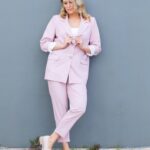 Elena Asimakopoulou Instagram - 1,2 or 3??? In a pink mood…🌸🌸🌸 #spring #suit #pinkmood #totallook #outfitoftheday #enzzofashion #loafers #shoes #scarpiamobyelena #scarpiamo_by_elena_nea_erythraia