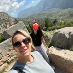Elena Asimakopoulou Instagram - Η ζωή μαζί σου είναι μια βόλτα πάνω σε ένα ποδήλατο που με πάει όπου πας εσύ….συναυλίες,μουσεία,λίμνες,θάλασσες,παραλίες….ακομα και μέχρι τον ουρανό θα έφτανα για εσένα μόνο με ένα ποδήλατο…. Είσαι η ζωή μου ολη!!! Χρόνια σου πολλά παιδί μου!!! Σε αγαπώ πολύ!!! ❤️❤️❤️ @maria_tsirilo #happybithday #happybirthdaylove #mylove #mylife #myeverything