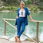 Elena Asimakopoulou Instagram - Είναι υπέροχο να ξεκινάς την ημέρα σου με χαμόγελο!!! Σας στέλνω τα Φιλιά μου και την αγάπη μου!!!🫶🏻🫶🏻🫶🏻 #smile #positivevibes #haveagoodday #outfitoftheday #enzzo_fashion #sandals #scarpiamobyelena #linkinbio