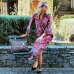 Elena Asimakopoulou Instagram - Burgundy Kaftan in the city!!!💕 #ethnicdress #kaftan #outfitoftheday #enzzo_fashion #mules #gladiator #scarpiamobyelena