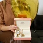 Elena Asimakopoulou Instagram - 🌟Valentine’s Giveaway🌟 Έτσι για να ξεκινήσει ωραία το Σαββατοκύριακο μας κορίτσια!!! 🌟Μόνο με ένα Follow @makris_kosmimata παίρνετε μέρος στον διαγωνισμό για αυτό το καταπληκτικό ρολόι Festina!!! Τετάρτη 14/2 θα βγάλω την νικήτρια!!!💖💖💖 #giveaway #makriskosmimata