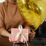 Elena Asimakopoulou Instagram - 🌟Valentine’s Giveaway🌟 Έτσι για να ξεκινήσει ωραία το Σαββατοκύριακο μας κορίτσια!!! 🌟Μόνο με ένα Follow @makris_kosmimata παίρνετε μέρος στον διαγωνισμό για αυτό το καταπληκτικό ρολόι Festina!!! Τετάρτη 14/2 θα βγάλω την νικήτρια!!!💖💖💖 #giveaway #makriskosmimata