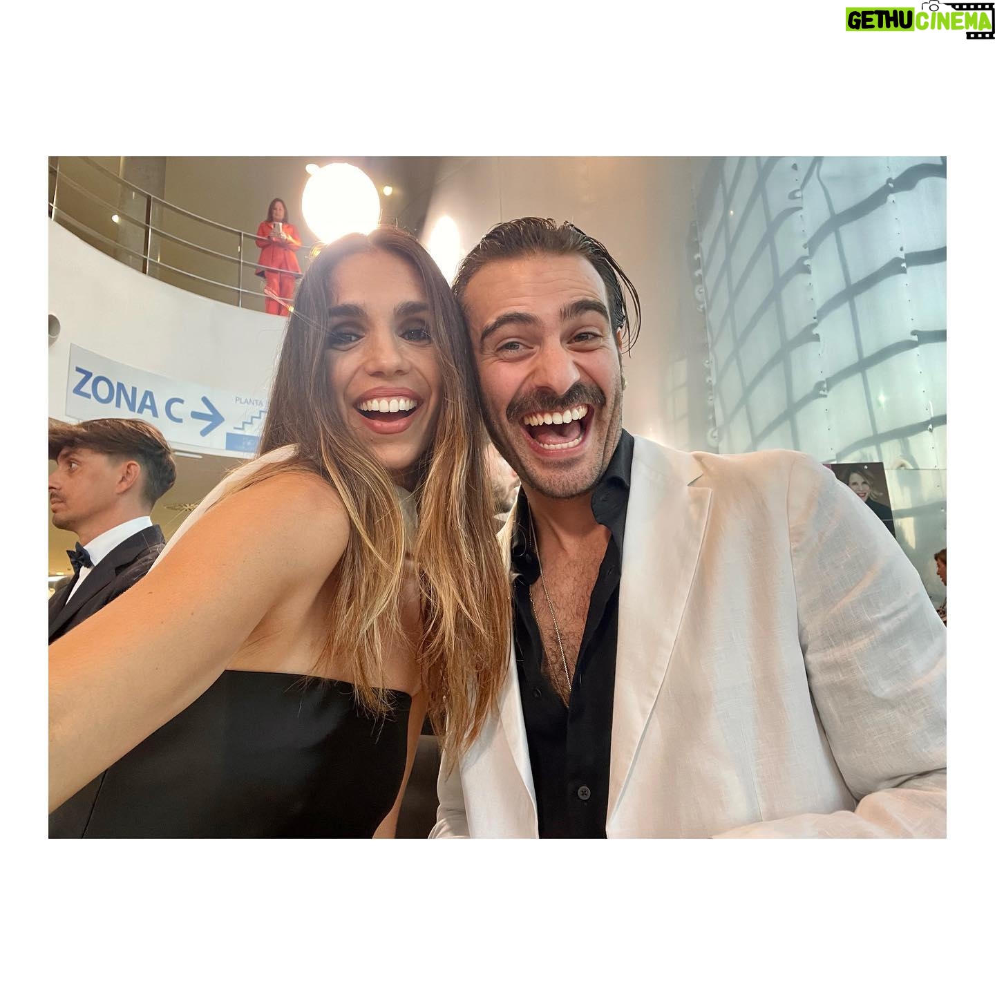 Elena Furiase - 8K Likes - Anoche celebramos la dĆ©cima edición de los premios @editorialcirculorojo . š“š
Una gala bonita, sĆŗper bien llevada por los presentadores, y muy emotiva. Tuve la suerte de entregar uno de los premios con el que, posiblemente, fue mi hermano āshicoā en otra vida šā¦ seguro! @ibrahimalshamij y en esta lo estĆ” siendo un poco tambiĆ©n. Gracias compaƱero!
#premioscirculorojo2023