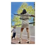 Elena Furiase Instagram – Domingo de cine 🎬 y de baile… 🕺🏼
¡Qué tengáis una buena semana!