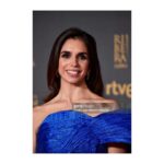 Elena Furiase Instagram - ¡Qué Goyas! Enhorabuena a los nominados/as, premiados y premiadas, y a todas las personas que no llegan hasta aquí, y que hacen posible que nuestra industria crezca cada vez más. Gracias @academiadecine por hacerlo posible una noche más. ✨✨✨ Y gracias a mi equipo que me acompaña siempre @muchoartemanagement @ainhoaa.hernandez @sofiapedroche 🚀 Y a l@s que lo dieron TODO para que yo luciera así: @capelliercapellier @valytyplace @andrew.pocrid 💙 @pablorobledo_co @beautyexpertlancome @mumit_jewelry @inesdomecqshoes #makeup Hasta el año que viene… si dios quiere!🙏🏽😅 #premiosgoya38 #cineespañol