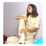 Elena Furiase Instagram – 🎵Yo soy una chica con suerte y estoy divina de la…VIDA! Feliz vida, feliz año! Y feliz todo… os lo deseo de corazón.