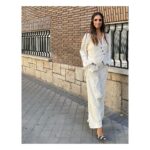 Elena Furiase Instagram - Hoy ha sido una de esas mañanas de trabajo en la que te pones el ✔️, a ti, y a tus compañeros! ✨ @iscomingofficial_ @capelliercapellier @valytyplace @mdepaulet @inesdomecqshoes 💄 @sandrononna Ya os contaré….