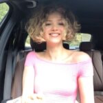 Elena Kampouris Instagram – ‪Thanks for all the birthday wishes🥰Love you all💝🤟💝 @thesilverseas @mindysmithmusic #ASL #AmericanSignLanguage #support #Deaf #community #learn #language #love #TakingYouWithMe #sign #dance #live #life #birthday #musicislife #world #sweet #music #mood #happy #positive #goodvibes #proud #celebrate #car #smile #weekend #instamusic #instadaily #instagood