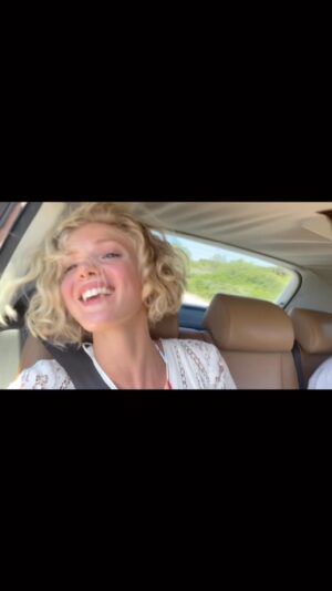 Elena Kampouris Instagram - Some highlights from 2022💓🎆💓I hope 2023 is filled with lots of laughter, joy, good music and good health for everyone!!🥰

#friends #family #love #live #beautiful #travel #fun #happiness #weekend #sun #best #goodvibes #smile #live #healthy #lifestyle #music #mood #happy #girl #sweet #travel #summer #sky #adventure #cute #reels #explore #explorepage #instalove