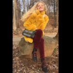 Elena Kampouris Instagram – Winter❄️ or summer☀️?
💕💕💕

#smile #goodvibes #mood #fun #weekend #season #photography #beautiful #winter #nature #happy #summer #sun #best #sky #love #live #healthy #lifestyle #life #style #fashion #travel #ootd #blonde #insta #instafashion #explore #explorepage #instalove