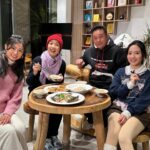 Elena Kong Mei-Yee Instagram - 上星期有芊芊蔓蔓一齊主持《大灣區美味好玩攻略》，有佢哋兩姊妹陪我哋又真係幾好玩。可能係我哋之間嘅默契啦！ 今個星期有「校長」香港小姐冠軍黃嘉文，你哋又估吓我哋會去邊度呢？ #大灣區美味好玩攻略 #江美儀 #麥長青 #郭柏姸 #羅毓儀 #黃嘉文