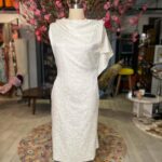 Elena Kong Mei-Yee Instagram - Inspired by Guy Laroche’s vintage 1960 wrap dress, I made this dress during the lockdown with my original undyed jacquard silk full of butterfly pattern. The natural shine of the silk makes the dress like liquid silver when in movement on a person. This dress is versatile that can be worn in different ways in the front or back side because of the soft shawl collar and flap wrap around the dress as your liking. Thank you Elena Kong you look absolutely elegant in this number. 🌹💋🧡 James T. Couture #JamesTcouture #jacquardsilk #butterfly #wrapdress #vintagedesign #guylaroche #liquidsilver #hkamateurdesigner #amateurseamtress #dressmaker #femininity #ElegantStyle #hkfashion #vintagefashion #hkfashiondesigner #江美儀 #江美人 #萬千星輝頒獎典禮