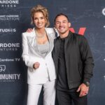 Elena Lyons Instagram - Little did you guys know I have a pretty mean right hook 👊 Thank you for coming out @mikechandlermma! #10XGrowthCon