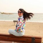 Eleni Vaitsou Instagram – Απρίλιος. Ο μήνας που επιτρέπεται και η μπότα και το πέδιλο…και οι φωτό με μαγιό και οι φωτό με παλτό… και να ανυπομονείς για το καλοκαίρι και να αναπολείς τον χειμώνα…και να θέλεις να κάνεις οικονομία για τις διακοπές και να πρέπει να πάρεις πασχαλινά δώρα στα βαφτιστήρια σου!..😂
ταυτίσου ελεύθερα και καλό μήνα! 

#april #springtime