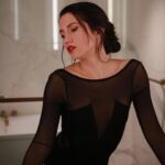 Eleni Vaitsou Instagram - 𝑫𝒆𝒂𝒓 𝑺𝒂𝒏𝒕𝒂, 𝒅𝒆𝒇𝒊𝒏𝒆 𝒏𝒂𝒖𝒈𝒉𝒕𝒚 💋