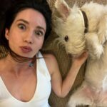 Eleni Vaitsou Instagram – 𝙄 𝙙𝙤𝙣’𝙩 𝙘𝙖𝙧𝙚 𝙬𝙝𝙖𝙩 𝙖𝙣𝙮𝙤𝙣𝙚 𝙩𝙝𝙞𝙣𝙠𝙨 𝙤𝙛 𝙢𝙚. 𝙀𝙭𝙘𝙚𝙥𝙩 𝙙𝙤𝙜𝙨. 𝙄 𝙬𝙖𝙣𝙩 𝙙𝙤𝙜𝙨 𝙩𝙤 𝙡𝙞𝙠𝙚 𝙢𝙚. 🐾❤️🐾