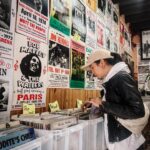 Eleni Vaitsou Instagram - Με τη σωστή μουσική, είτε ξεχνάς τα πάντα, είτε θυμάσαι τα πάντα…🎧❤️