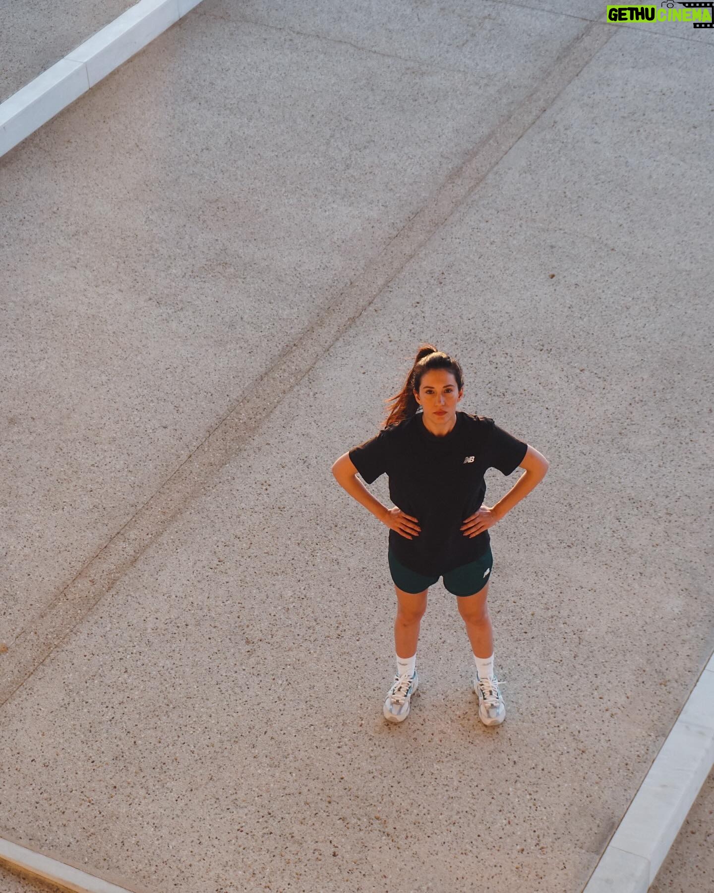 Eleni Vaitsou - 9K Likes - 𝗕𝗮𝗹𝗮𝗻𝗰𝗲 𝗶𝘀 𝗻𝗼𝘁 𝘀𝗼𝗺𝗲𝘁𝗵𝗶𝗻𝗴 𝘆𝗼𝘂 𝗳𝗶𝗻𝗱, 𝗶𝘁 𝗶𝘀 𝘀𝗼𝗺𝗲𝘁𝗵𝗶𝗻𝗴 𝘆𝗼𝘂 𝗰𝗿𝗲𝗮𝘁𝗲.
@newbalance
#ad #newbalance