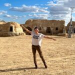 Eleni Vaitsou Instagram - ✈️Giveaway to….getaway! ✈️ Όπως θα έχετε καταλάβει λατρεύω τα ταξίδια και δεν μπορώ να σκεφτώ καλύτερο δώρο από αυτό! Ετοιμάστε βαλίτσες γιατί ένας τυχερός από εσάς θα ταξιδέψει τον Μάρτιο ΕΝΤΕΛΩΣ ΔΩΡΕΑΝ σε έναν από τους πιο αγαπημένους μου προορισμούς, την ΤΥΝΗΣΙΑ 🇹🇳! Έναν τόπο γεμάτο εικόνες, χρώματα και αρώματα! Ένα ταξίδι-εμπειρία ζωής, με την ταξιδιωτική ομάδα Planet Voyagers! Για να λάβεις μέρος στον διαγωνισμό: 1. follow me 2. follow @planet.voyagers 3. tag 2 φίλους στα σχόλια 🐪Η κοινοποίηση του διαγωνισμού σε stories αυξάνει τις πιθανότητες να κερδίσετε 😉 🐫Ο διαγωνισμός ισχύει μέχρι 11/11 📍περισσότερες πληροφορίες για το ταξίδι στο προφίλ @planet.voyagers #planetvoyagers #tunisia #tunisiatrip #TravelGiveaway #AdventureAwaits #Wanderlust #JetSetGo #ExploreTheWorld #giveaway #travel