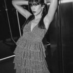 Eleni Vaitsou Instagram - 𝓼𝓱𝓲𝓷𝓮 𝓁𝒾𝓀ℯ 𝓰ℴ𝓁𝒹 𝓼𝓹𝓪𝓻𝓴𝓵𝓮 𝓁𝒾𝓀ℯ 𝓰𝓁𝒾𝓉𝓉ℯ𝓇 ✨