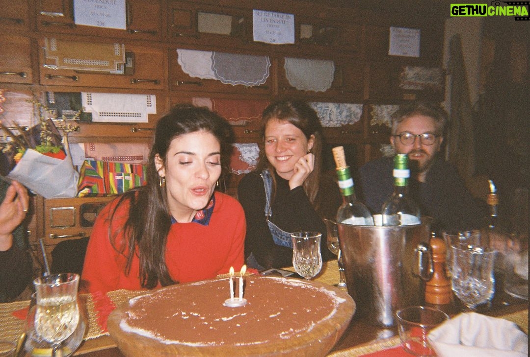 Éléonore Sarrazin - 3.3K Likes - J’ai eu 30 ans, sous le vent ❤️🎂