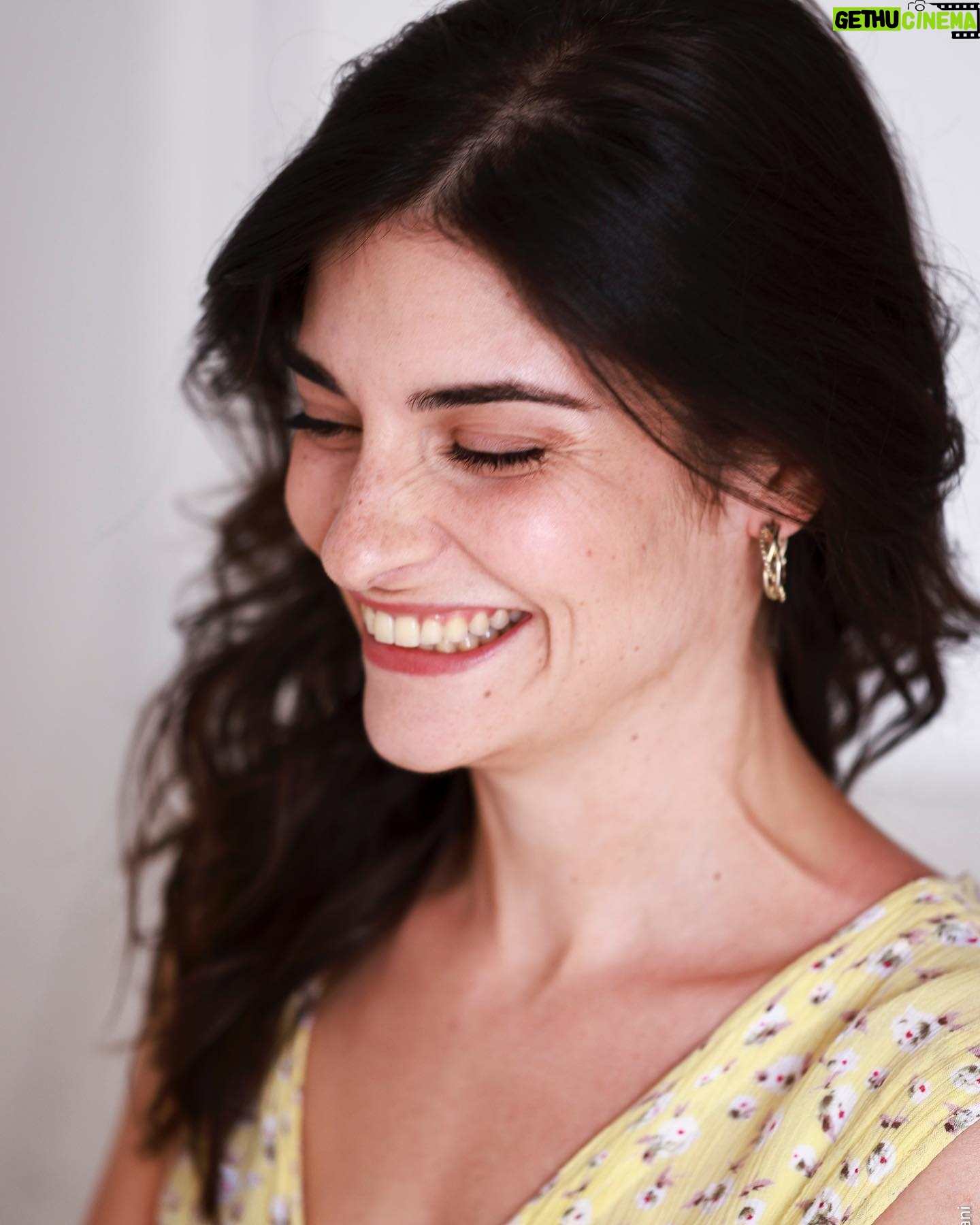 Éléonore Sarrazin - 1.4K Likes - Summer headshots 🌞
Summer mood 😎
📸 @juliereggiani