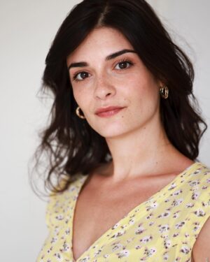 Éléonore Sarrazin Instagram - Summer headshots 🌞
Summer mood 😎
📸 @juliereggiani