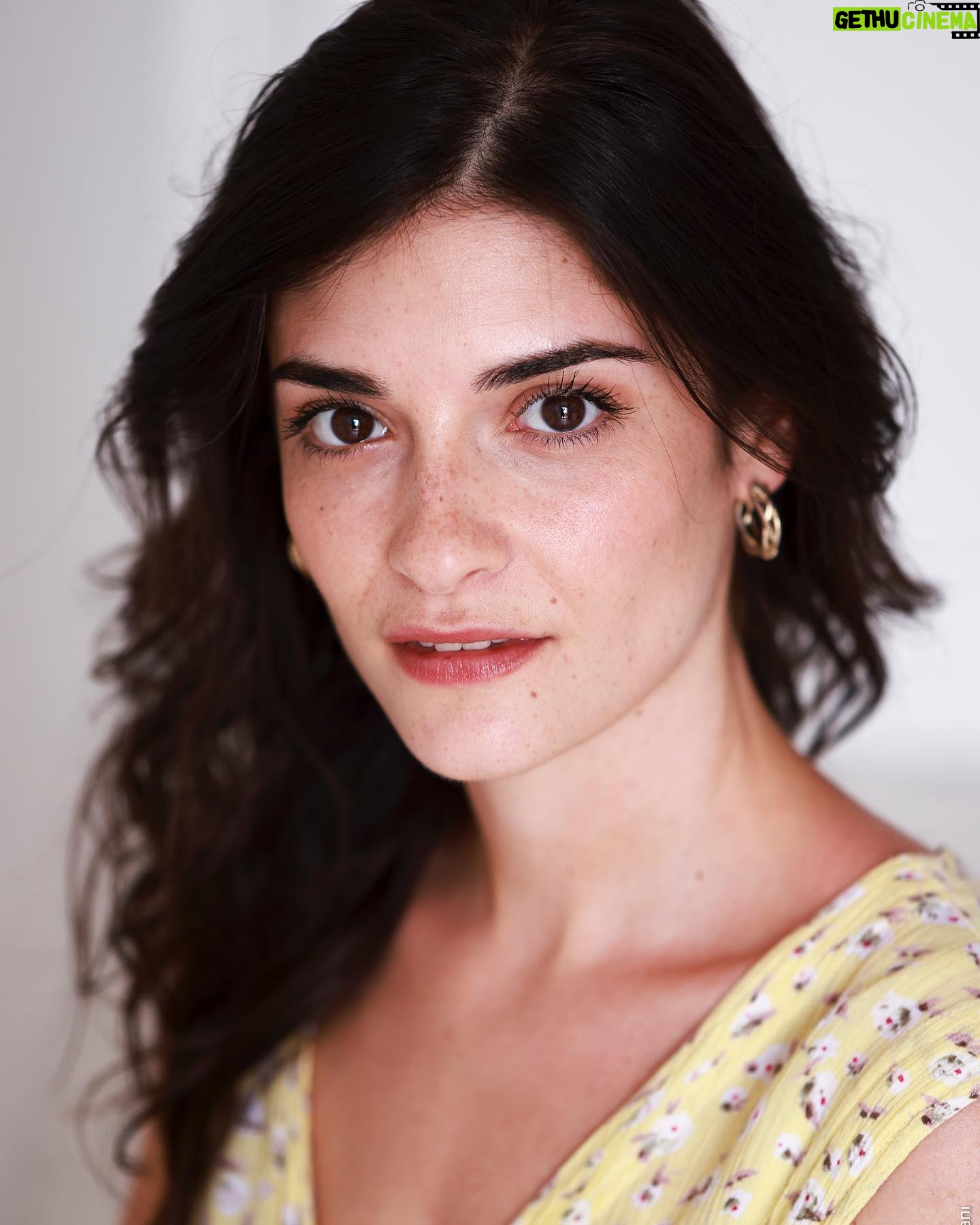 Éléonore Sarrazin - 1.4K Likes - Summer headshots 🌞
Summer mood 😎
📸 @juliereggiani