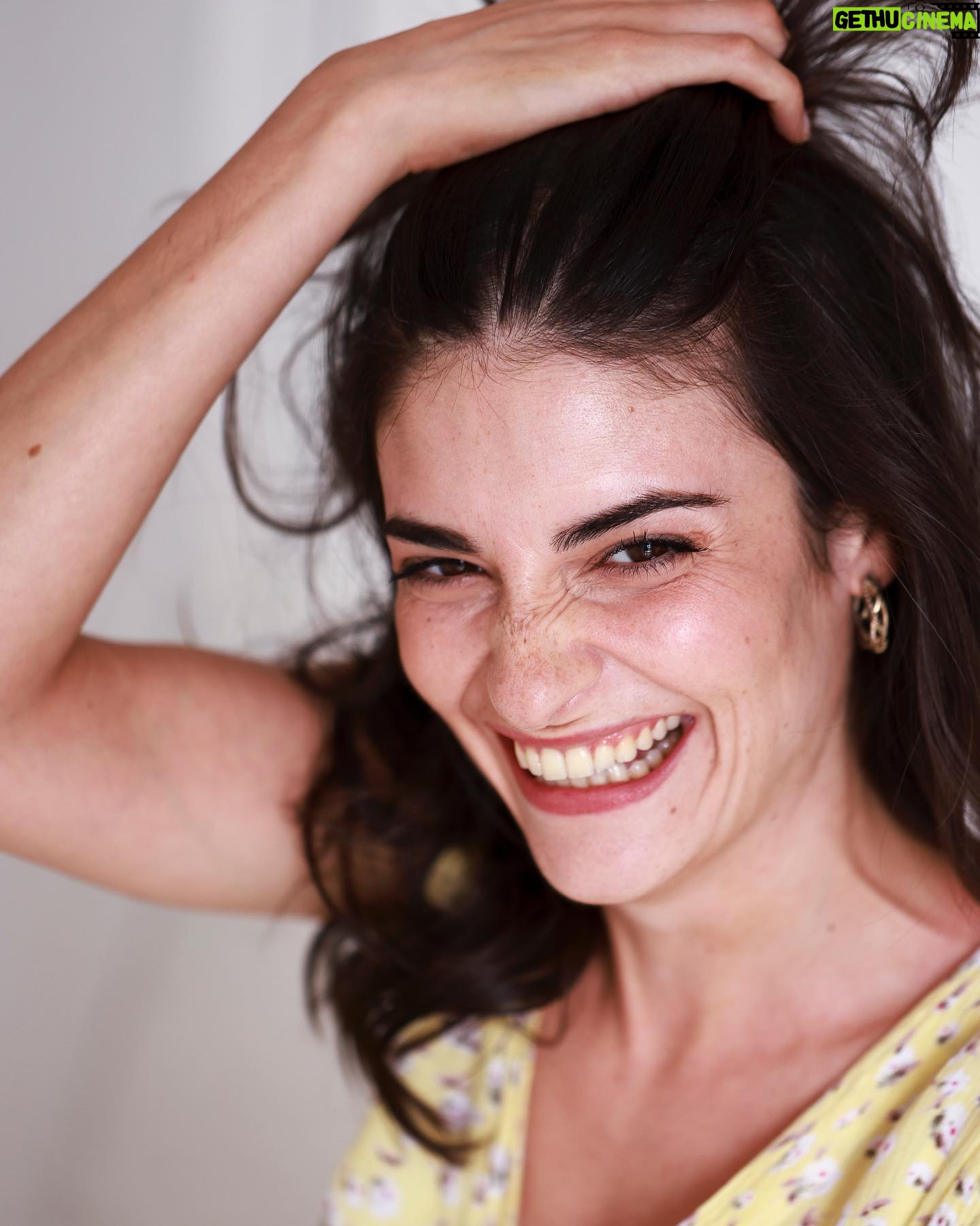 Éléonore Sarrazin - 1.4K Likes - Summer headshots 🌞
Summer mood 😎
📸 @juliereggiani