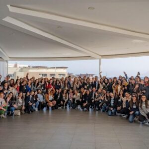 Eli de Caso Instagram - Maravillosa experiencia en Antofagasta en una charla llena de mujeres y hombres comprometidos en su crecimiento personal, en construir sus sueños y en sentirse más felices cada día 💖 Gracias Gracias Gracias #antofagasta #charlas #charlacrecimientopersonal #enpoderamiento #coaching #feliz #minerazaldivar