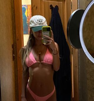 Eliana Jones Instagram - 😴