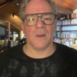 Eliana Guttman Instagram - Inteligência Artificial, até que ponto ela veio pra atrapalhar? Ouçam @victordrummond da #INTERARTIS . Juntem-se à nossa luta por direitos. Sem vcs somos só uma voz.