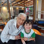 Eliana Guttman Instagram - Eu posso com tanto fofura? Mamae e sua bisneta, com exatos 90 anos de diferença. Afff como eu amo tudo isso!