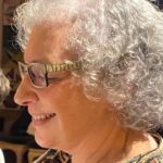 Eliana Guttman Instagram – São assim as nossas noites de criação na @casagaleriaoficial . Estamos preparando nosso “ Gertrude recebe Mário de Andrade”. Estreia em Outubro com meus amores, @fabiosaltini @amazyles @denisvictorazo @deisehattum @cezar.nascimento.357 @alkmimleonardo @maguttmann e essa que vos escreve.
Música ao vivo, teatro, jantar e galeria de arte tudo num só espaço, numa só noite.