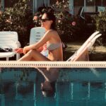 Elifcan Ongurlar Instagram - Fotoğraflara bakıp “bence bu güzel, şu ne tatlı, bunu da favoriye alıyorum, ama diğeri net.. “ diye diye düşünüp evet eledim koydum. Sıralamada nasıl denk geldiyse🍾 son fotoğraf “tamam bu son hadi bakamıyorum güneşlenicem.” 😎