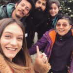Elifcan Ongurlar Instagram - Hem bu kadar güzel kalpli hem de işini çok iyi yapan insanlarla çalışmak ne büyük şans.. Hepsi öyle can ki.. sizi seviyorum güzel reji ❤️