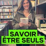 Elisa Sednaoui Instagram - Un extrait de Petit Traité D’Autodefense Émotionnelle- que j’ai co-écrit avec l’expert d’intelligence linguistique @paolo.borzacchiello, publié par @editionsplon pour offrir des outils 🧰 à partir des 11 ans. #developpementpersonnel #intelligenceemotionnelle #relationasoi